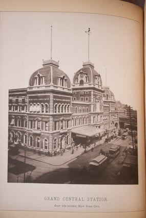 New York and It's Environs A Collection of cuttings, views, engravings and other interesting data relating to Old New York.